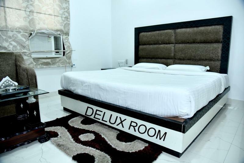 בארילי Hotel Royal Classic מראה חיצוני תמונה